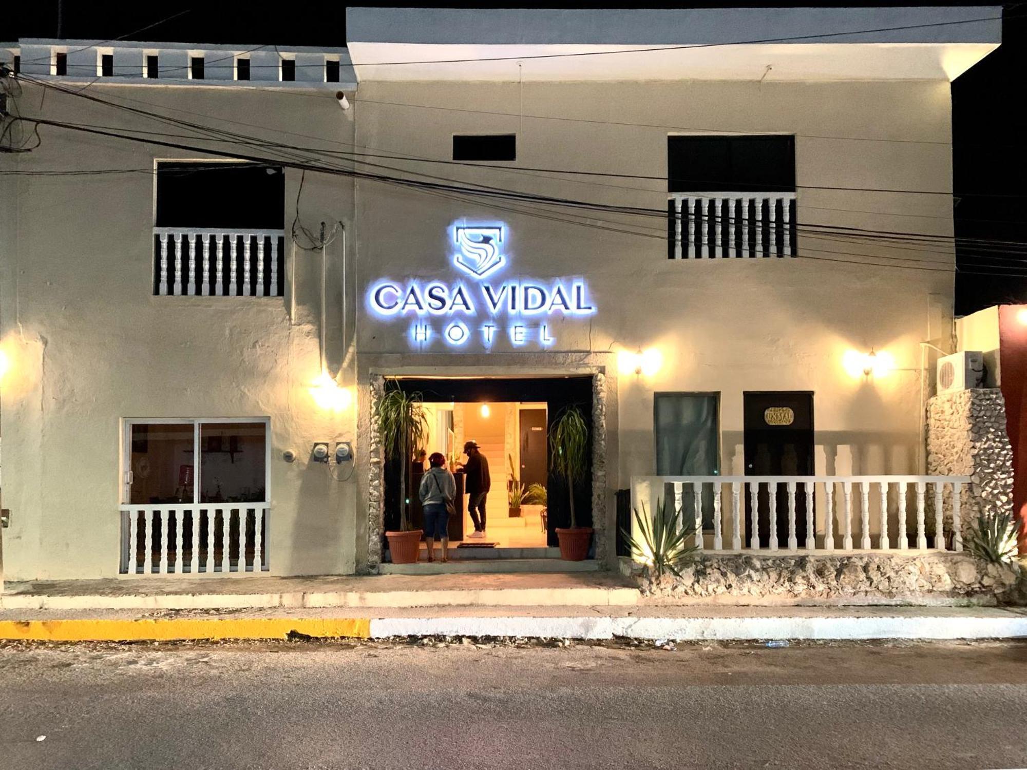 Casa Vidal Hotel Valladolid  Exterior photo